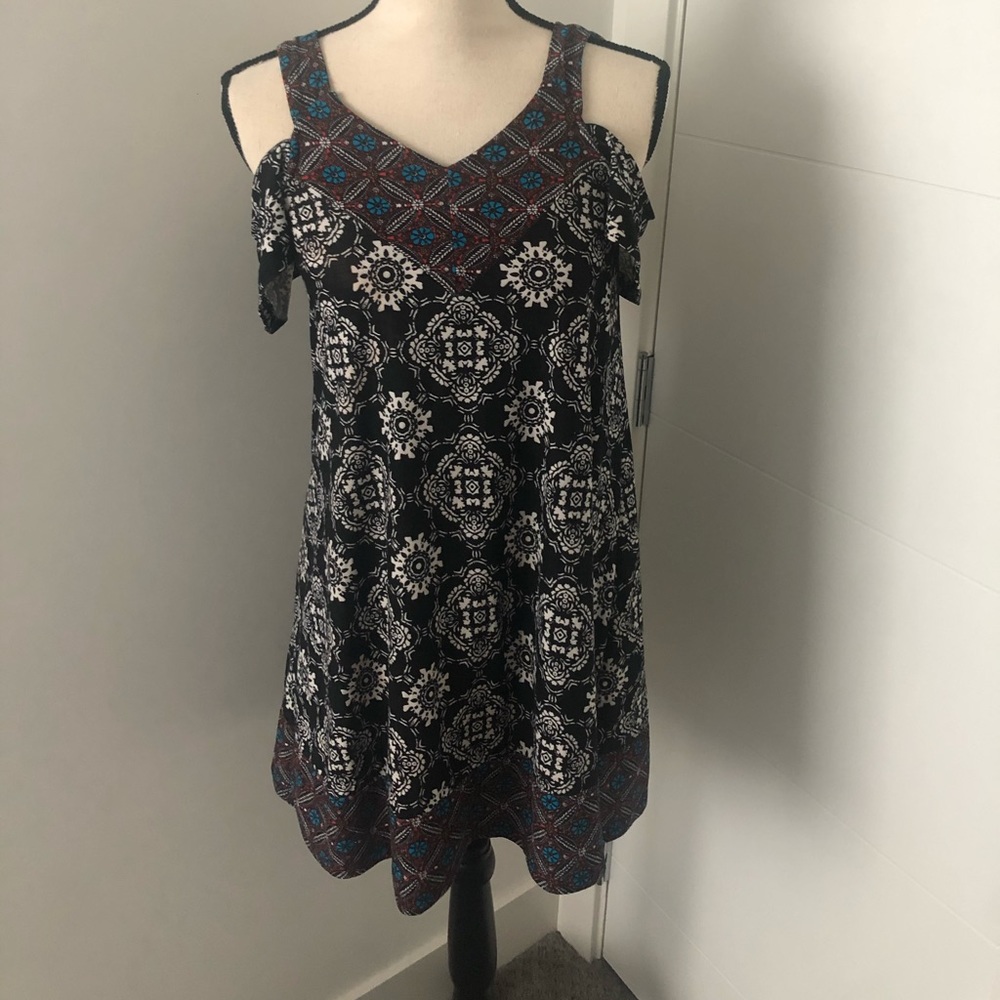 Shoulder Cut Out Dress